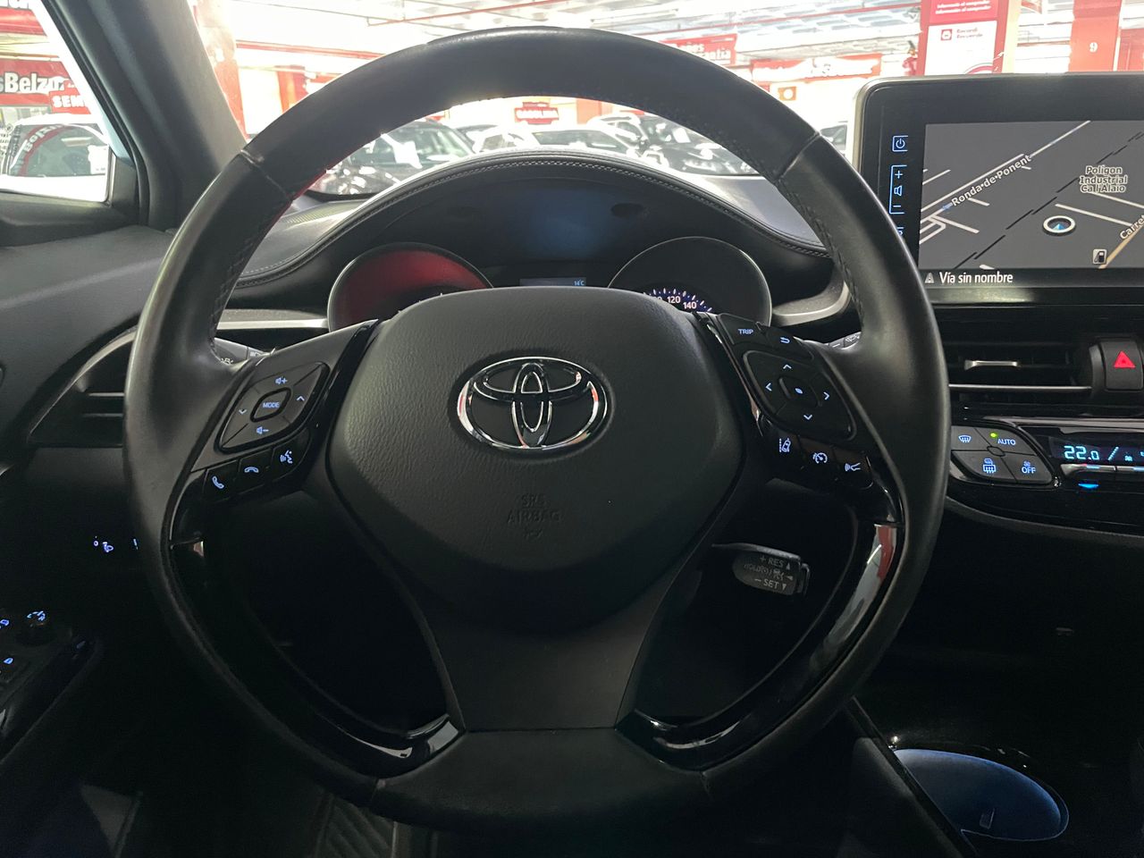 Foto Toyota C-HR 12