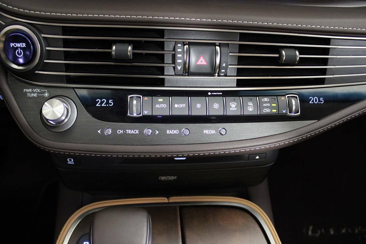 Foto Lexus LS 27