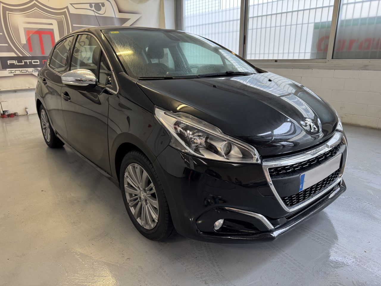 Foto Peugeot 208 1