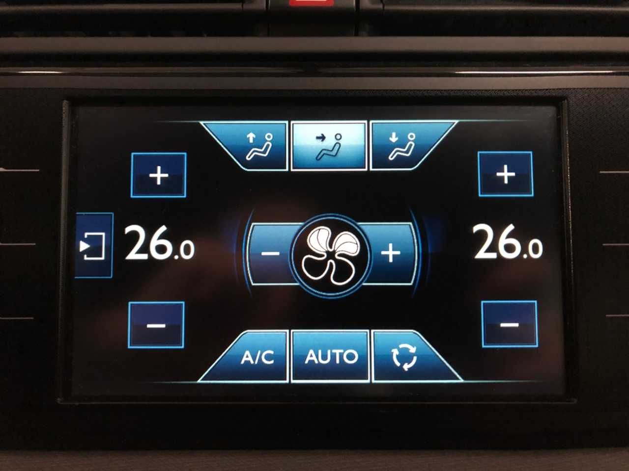 Foto Citroën Grand C4 Picasso 21