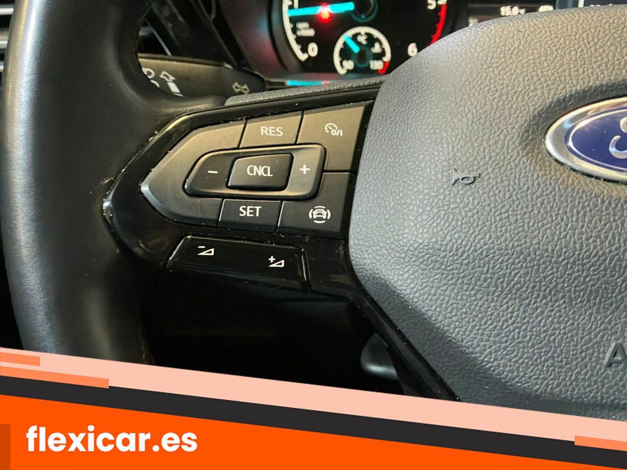 Foto Ford Tourneo Connect 15