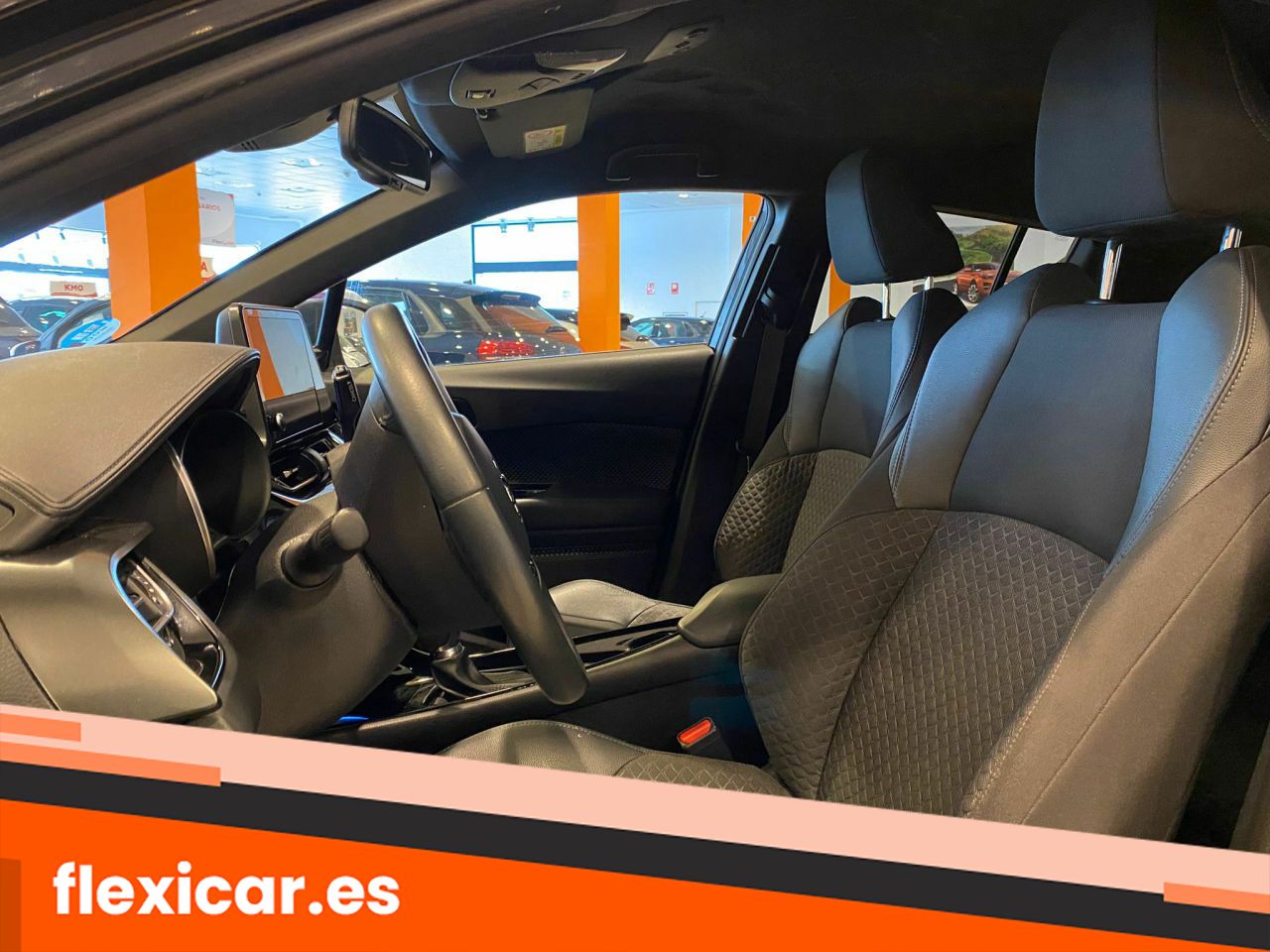 Foto Toyota C-HR 10