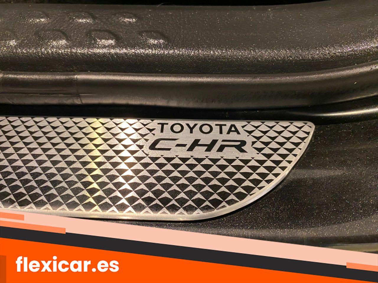 Foto Toyota C-HR 28