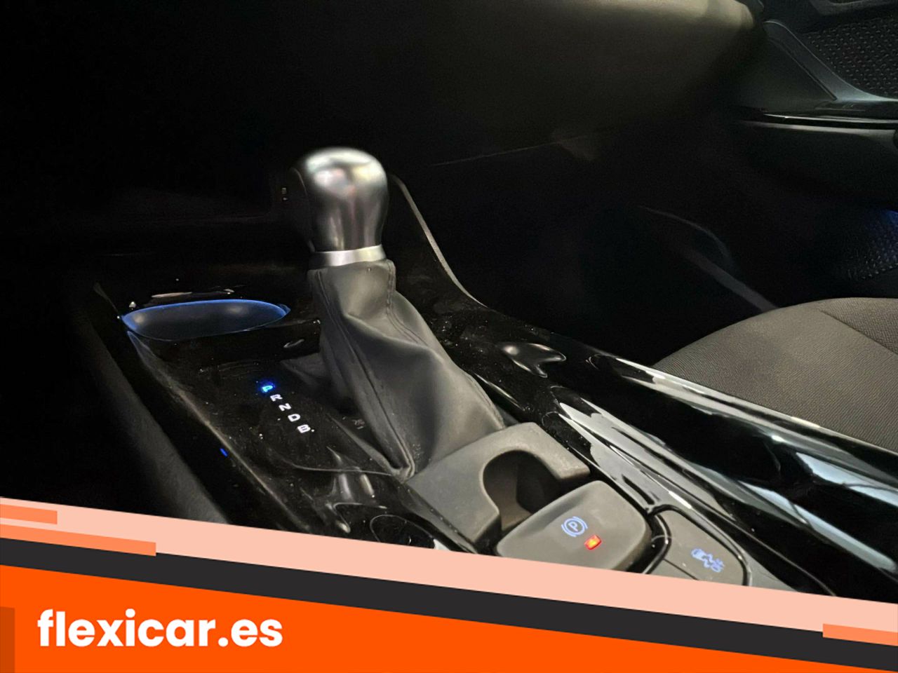 Foto Toyota C-HR 14