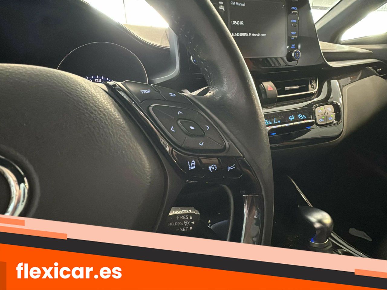 Foto Toyota C-HR 17