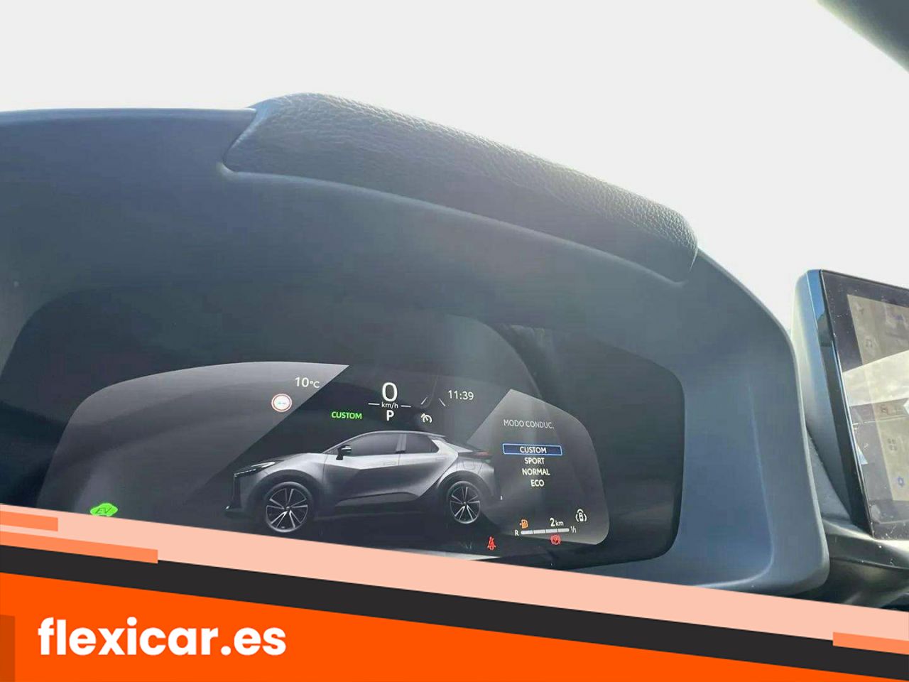 Foto Toyota C-HR 12