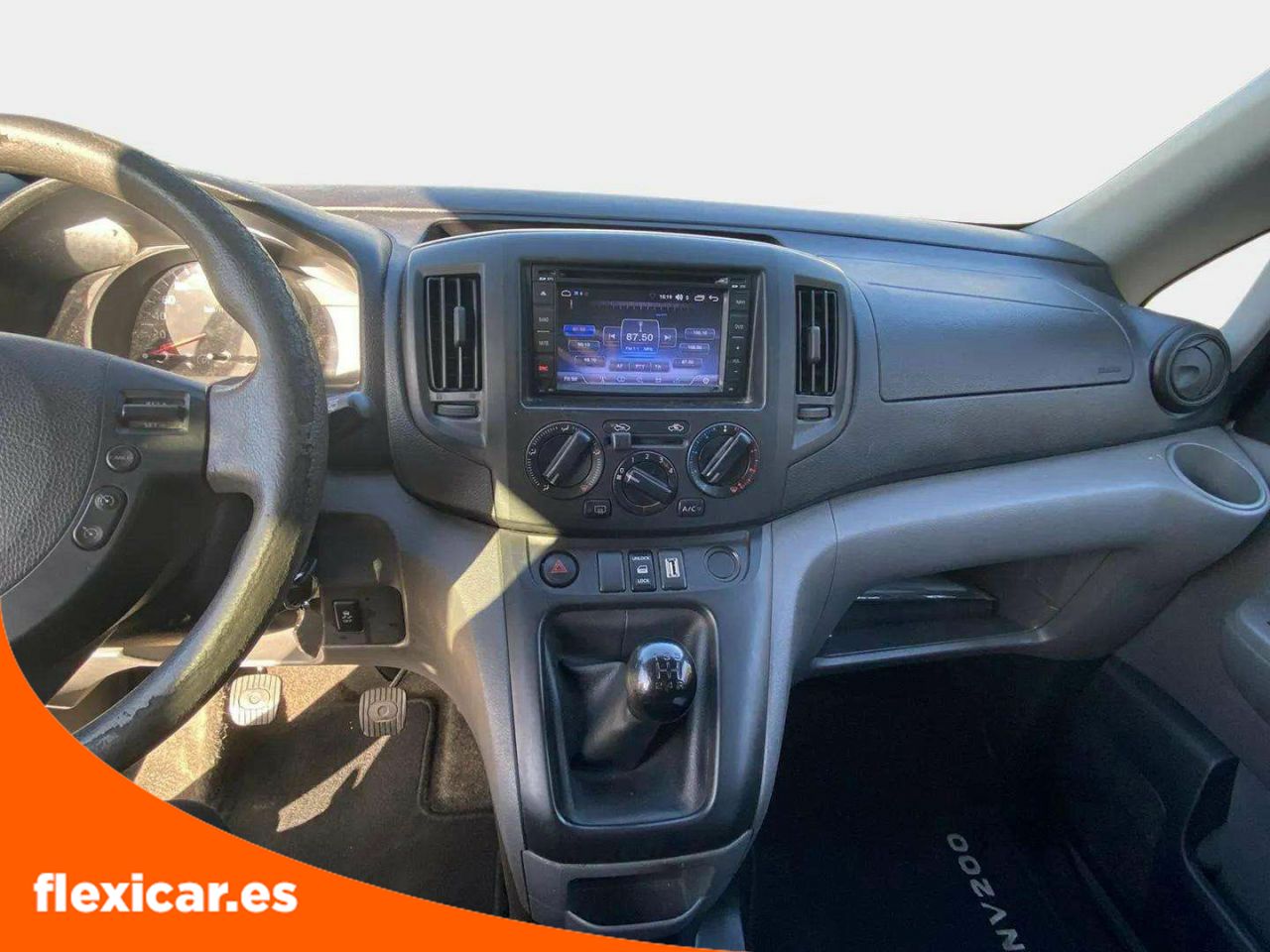 Foto Nissan NV200 10