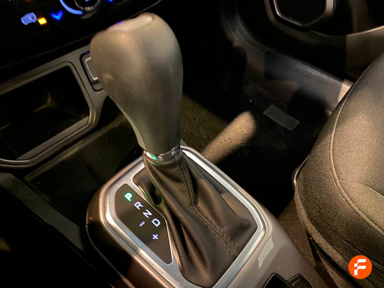 Foto Jeep Renegade 18