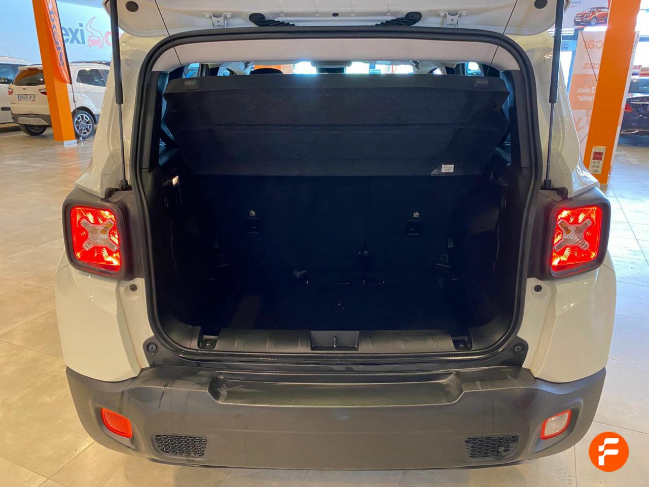 Foto Jeep Renegade 27