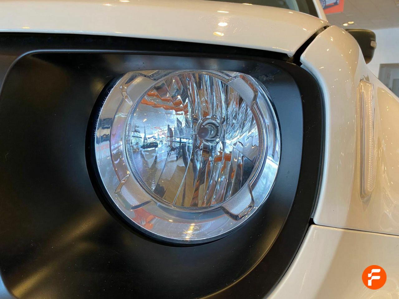 Foto Jeep Renegade 30