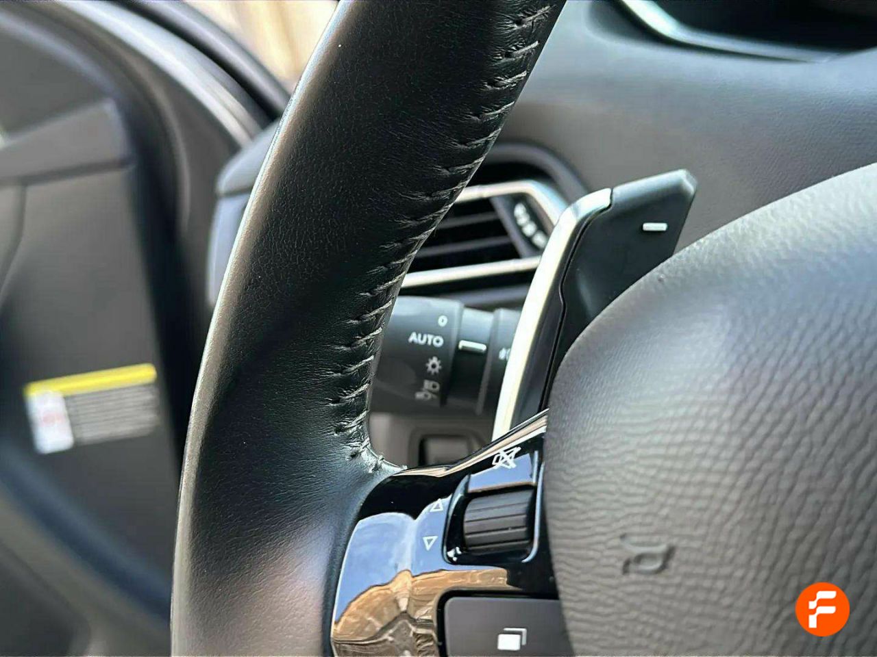 Foto Peugeot 308 13