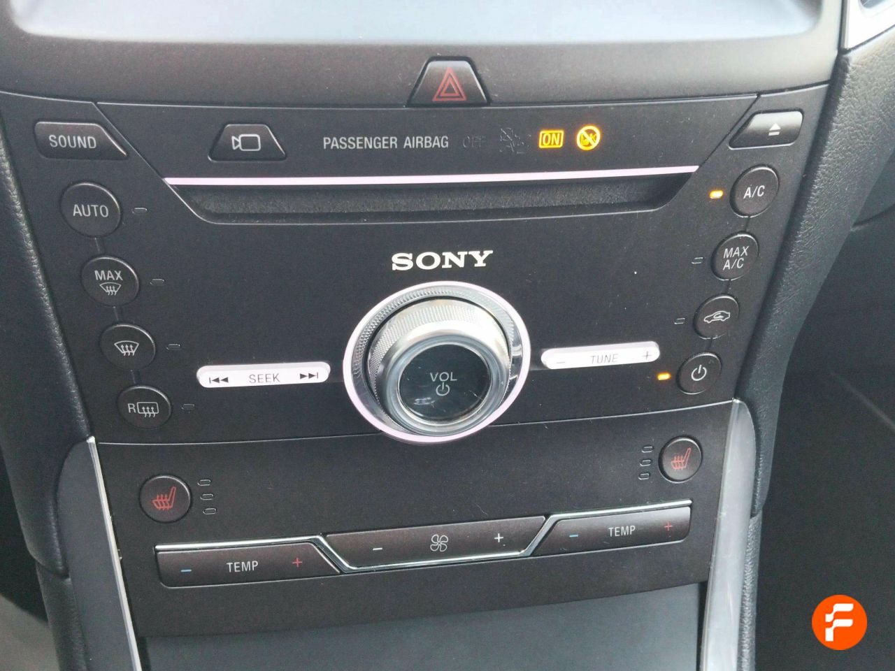 Foto Ford S-Max 24