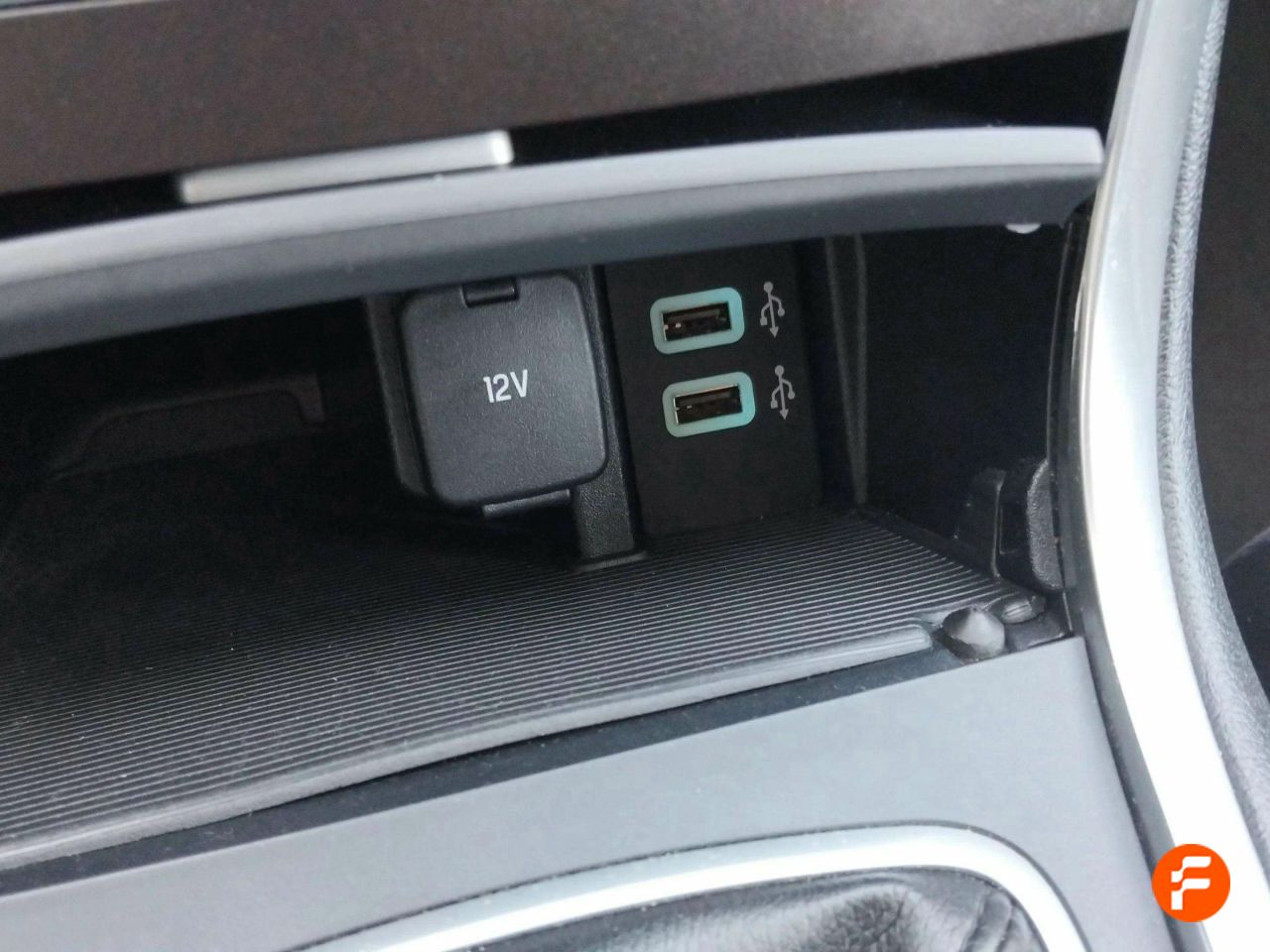 Foto Ford S-Max 26