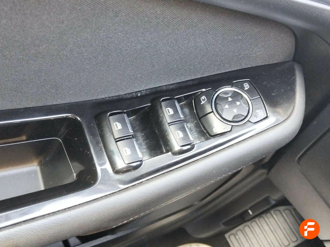 Foto Ford S-Max 32