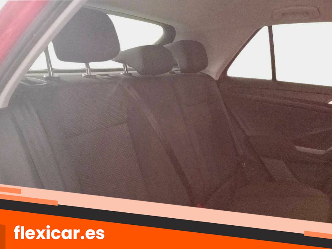 Foto Volkswagen T-Roc 16