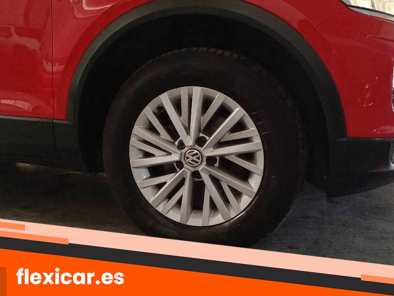 Foto Volkswagen T-Roc 24