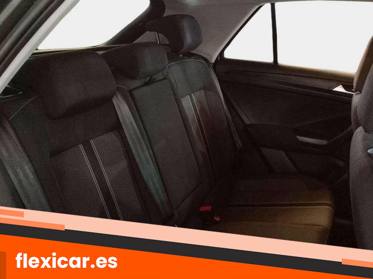 Foto Volkswagen T-Roc 15