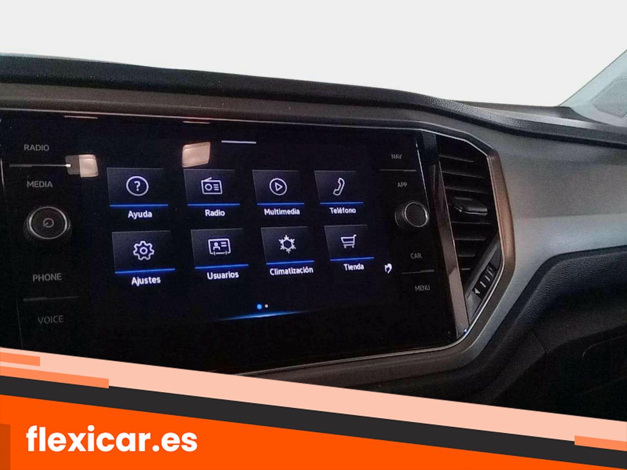 Foto Volkswagen T-Roc 18