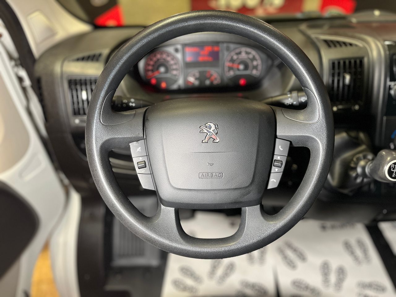 Foto Peugeot Boxer 17