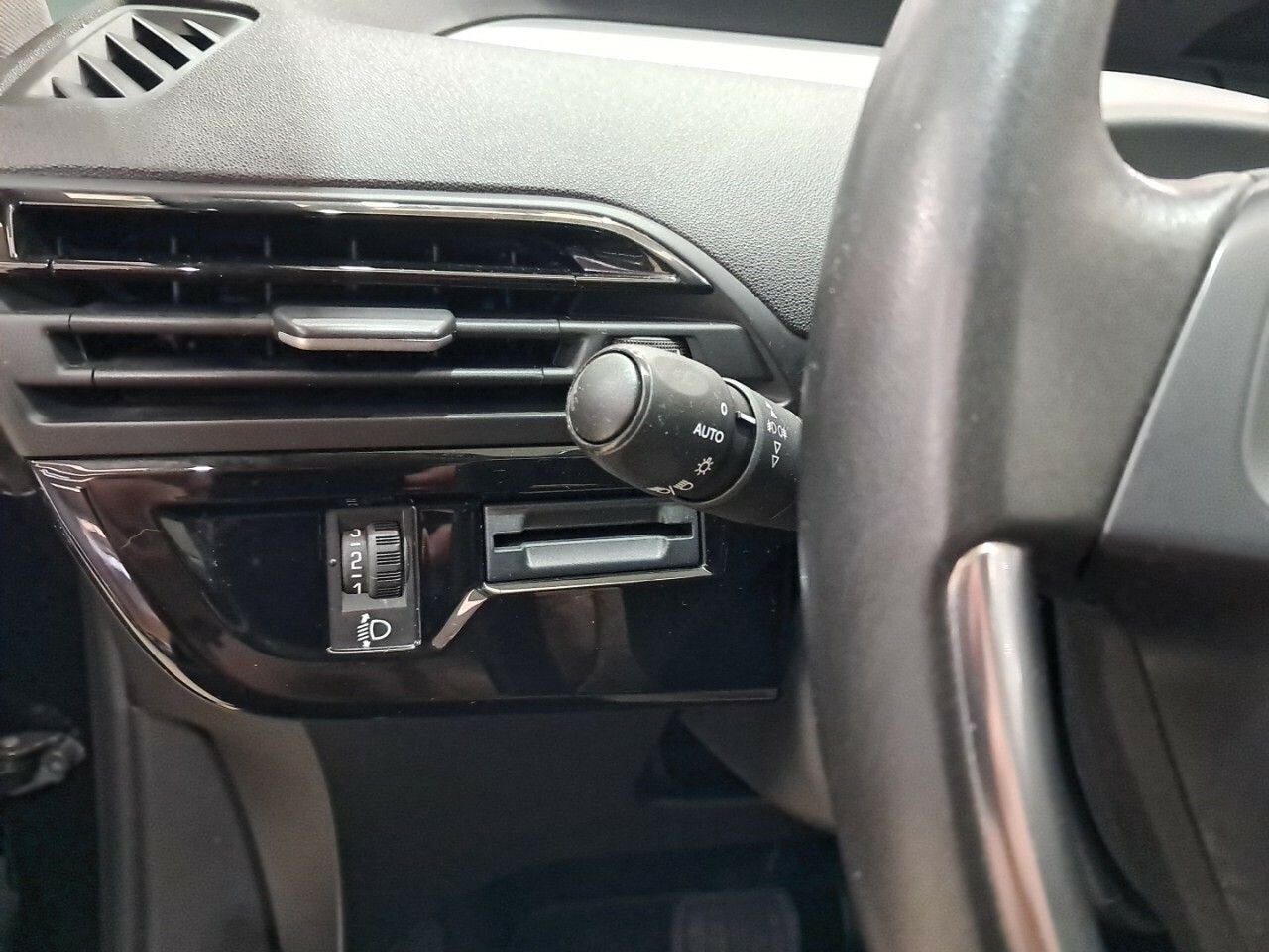 Foto Citroën C4 Picasso 14
