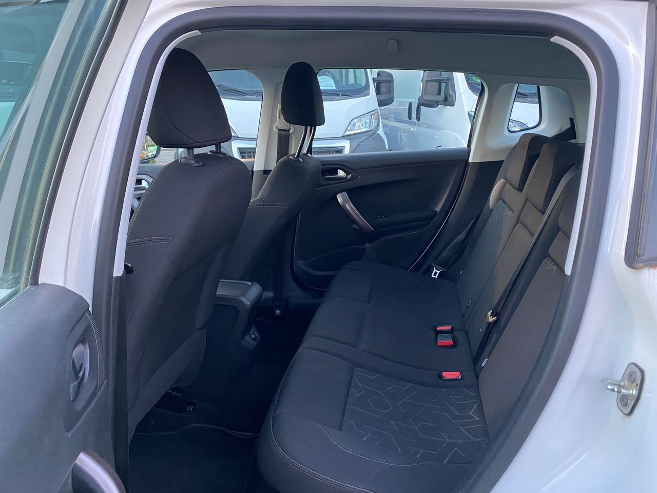 Foto Peugeot 2008 17