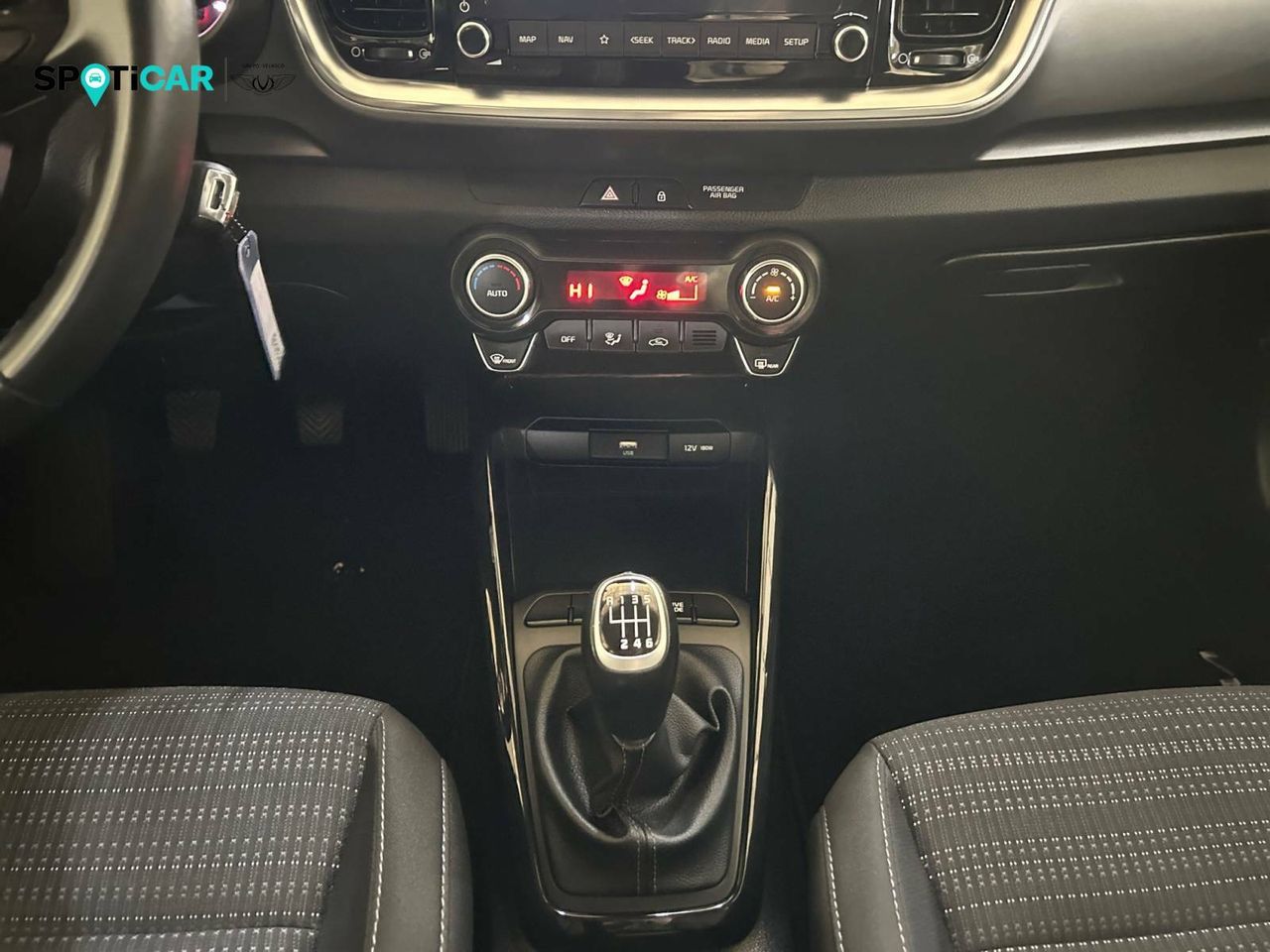 Foto Kia Stonic 11