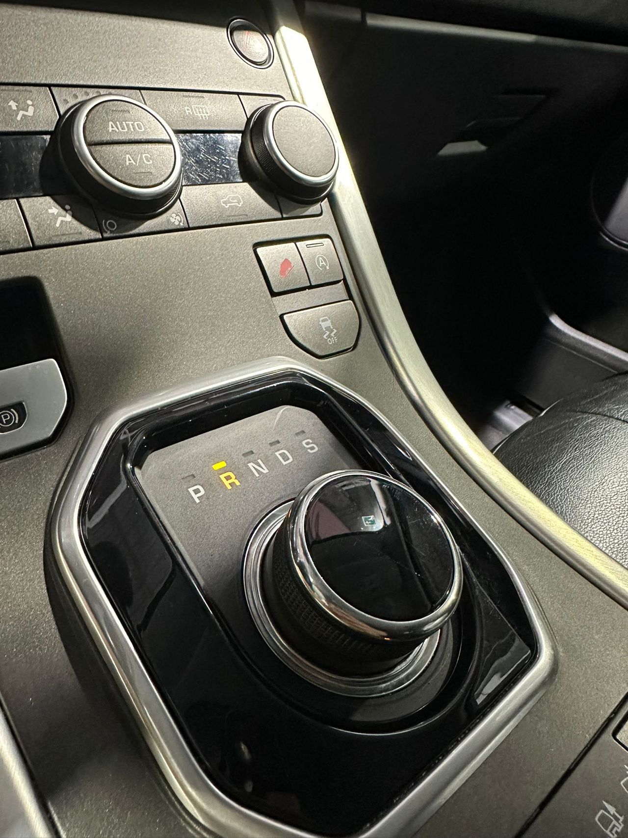Foto Land-Rover Range Rover Evoque 15