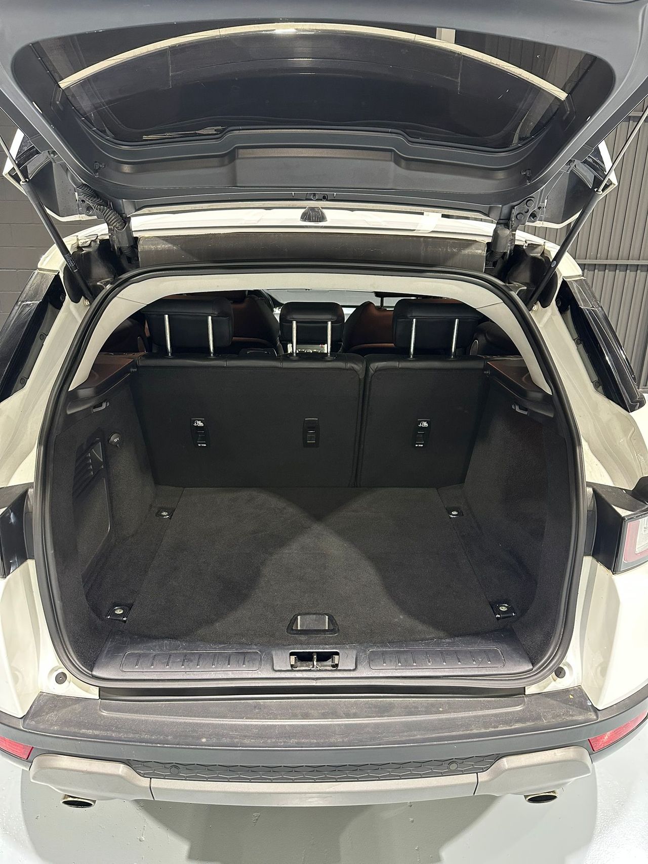 Foto Land-Rover Range Rover Evoque 23