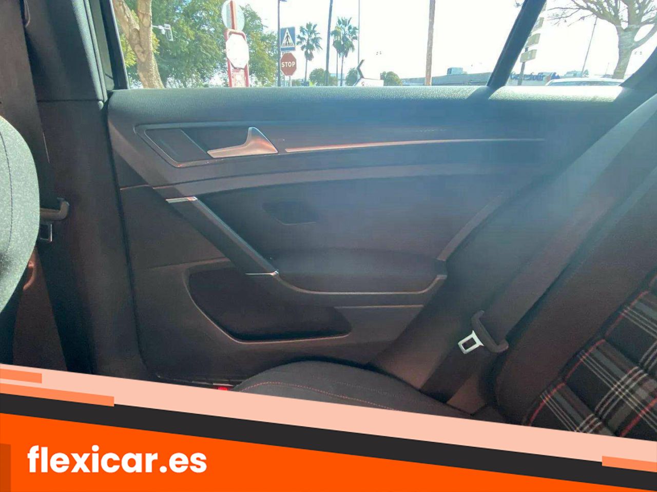 Foto Volkswagen Golf 24