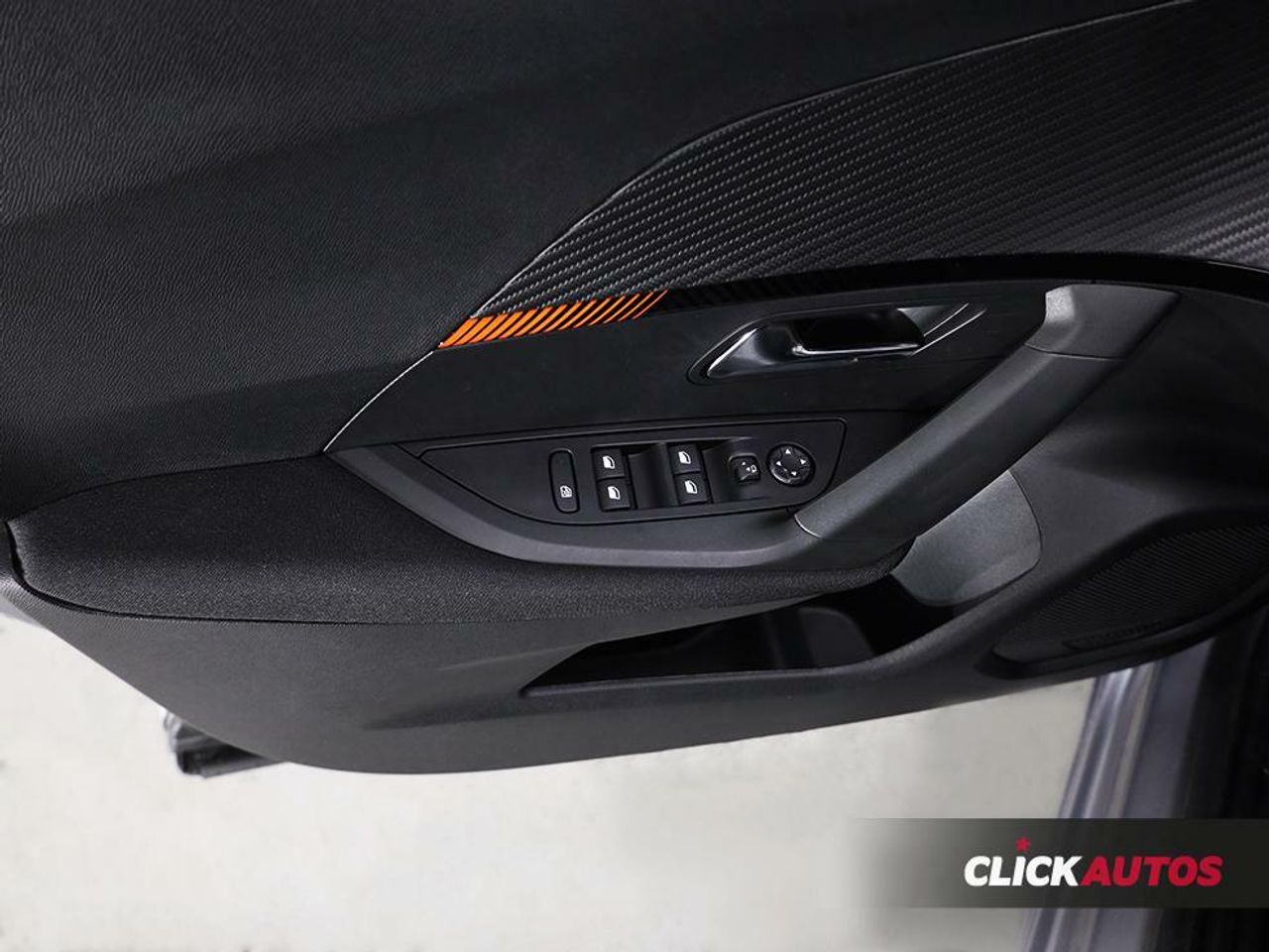 Foto Peugeot 2008 13