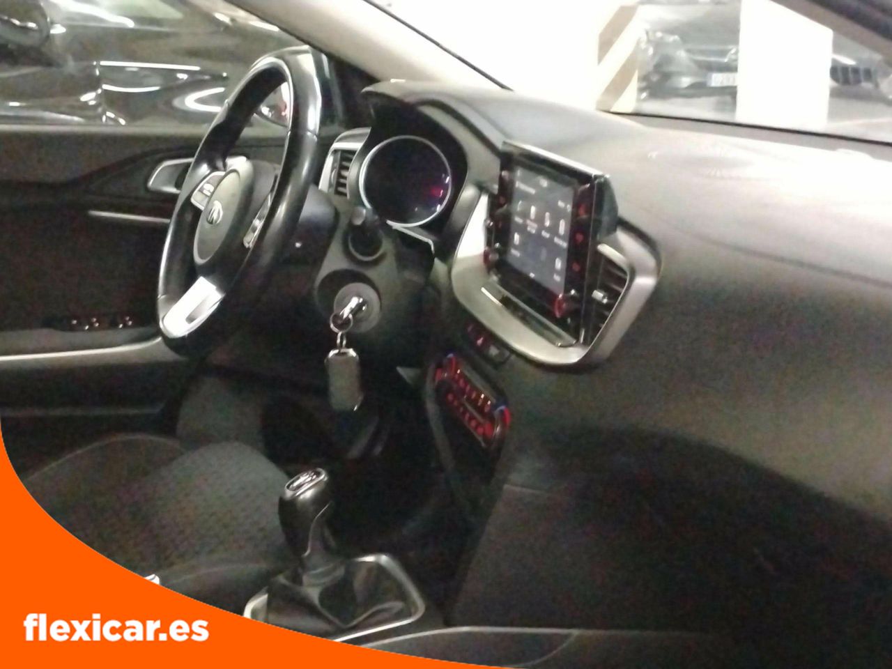 Foto Kia XCeed 11