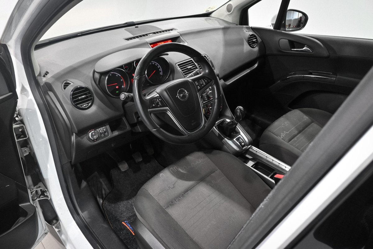 Foto Opel Meriva 9 Foto Opel Meriva 9