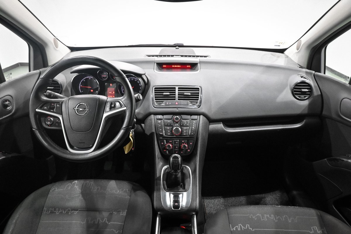 Foto Opel Meriva 18 Foto Opel Meriva 18
