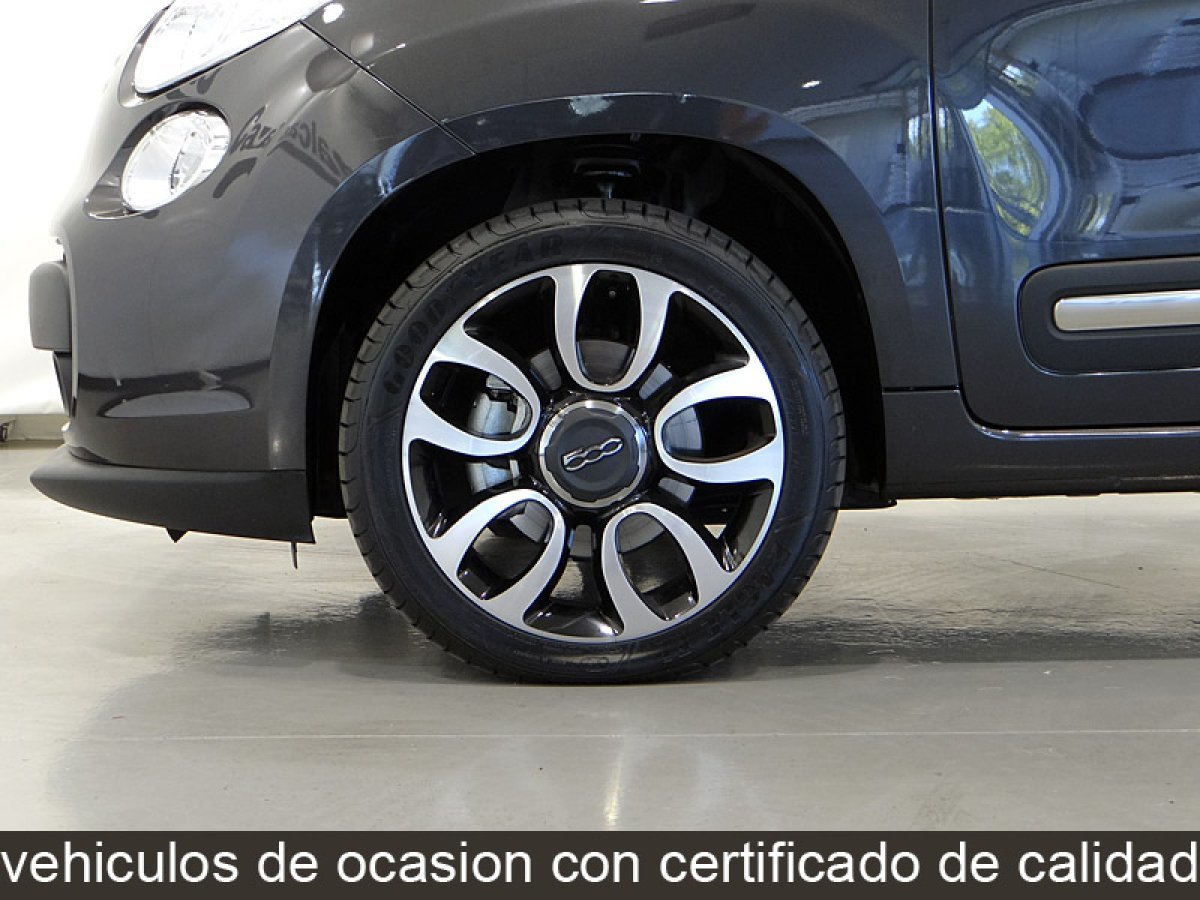 Foto Fiat 500L 16 Foto Fiat 500L 16