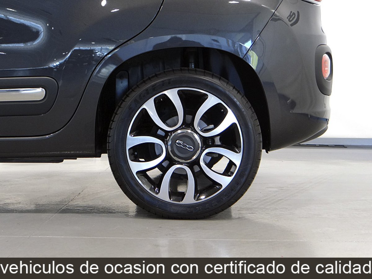 Foto Fiat 500L 17 Foto Fiat 500L 17