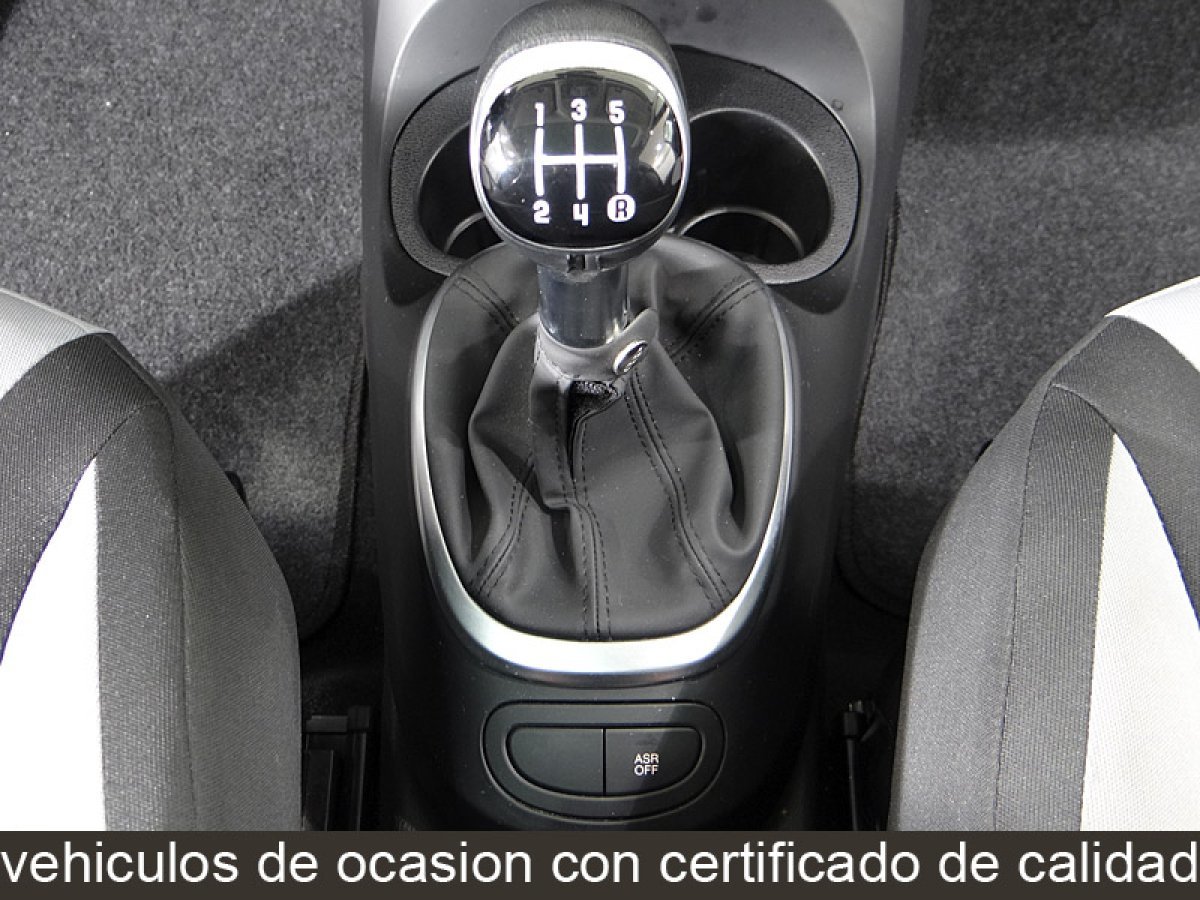 Foto Fiat 500L 25 Foto Fiat 500L 25