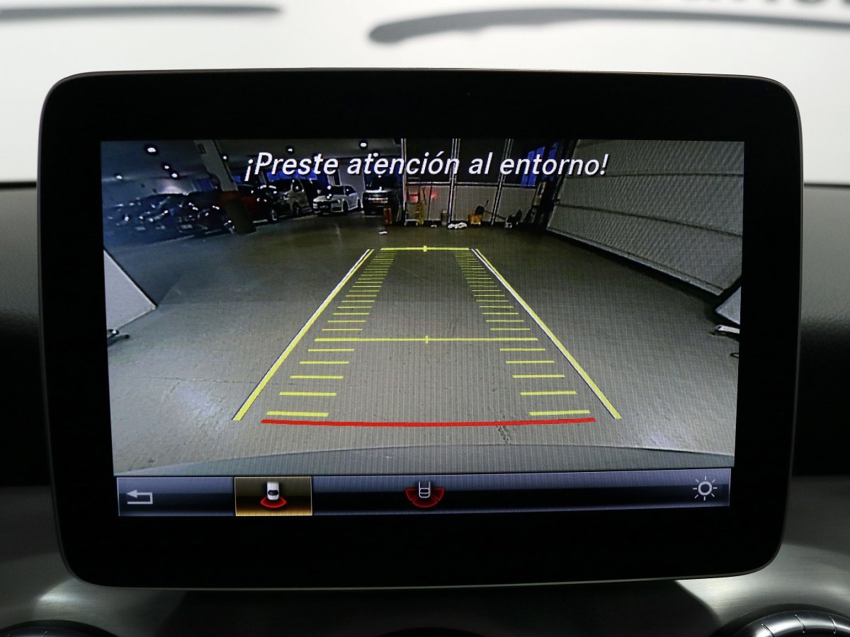 Foto Mercedes-Benz Clase CLA 21