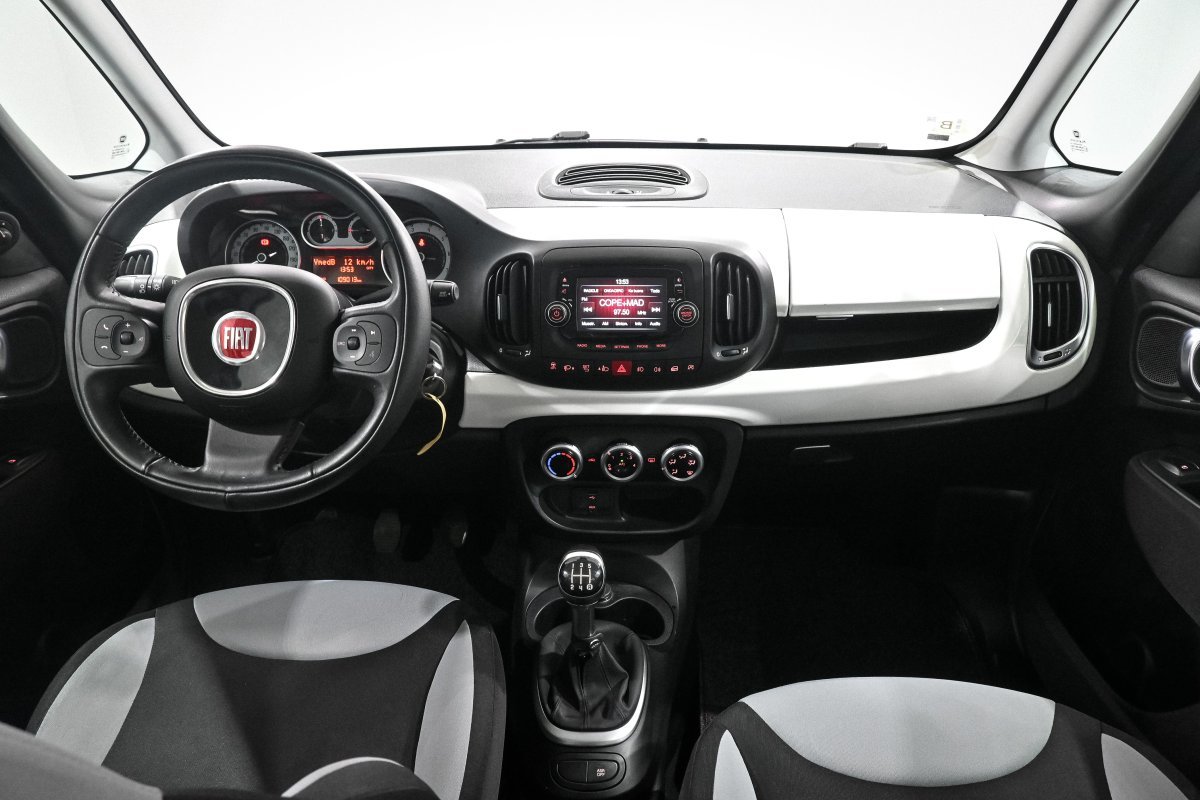 Foto Fiat 500L 17 Foto Fiat 500L 17