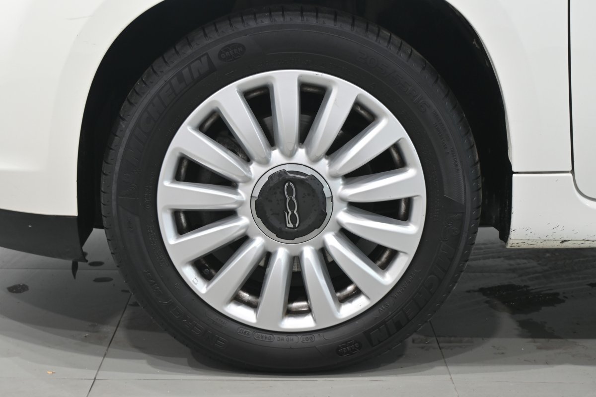 Foto Fiat 500L 29 Foto Fiat 500L 29