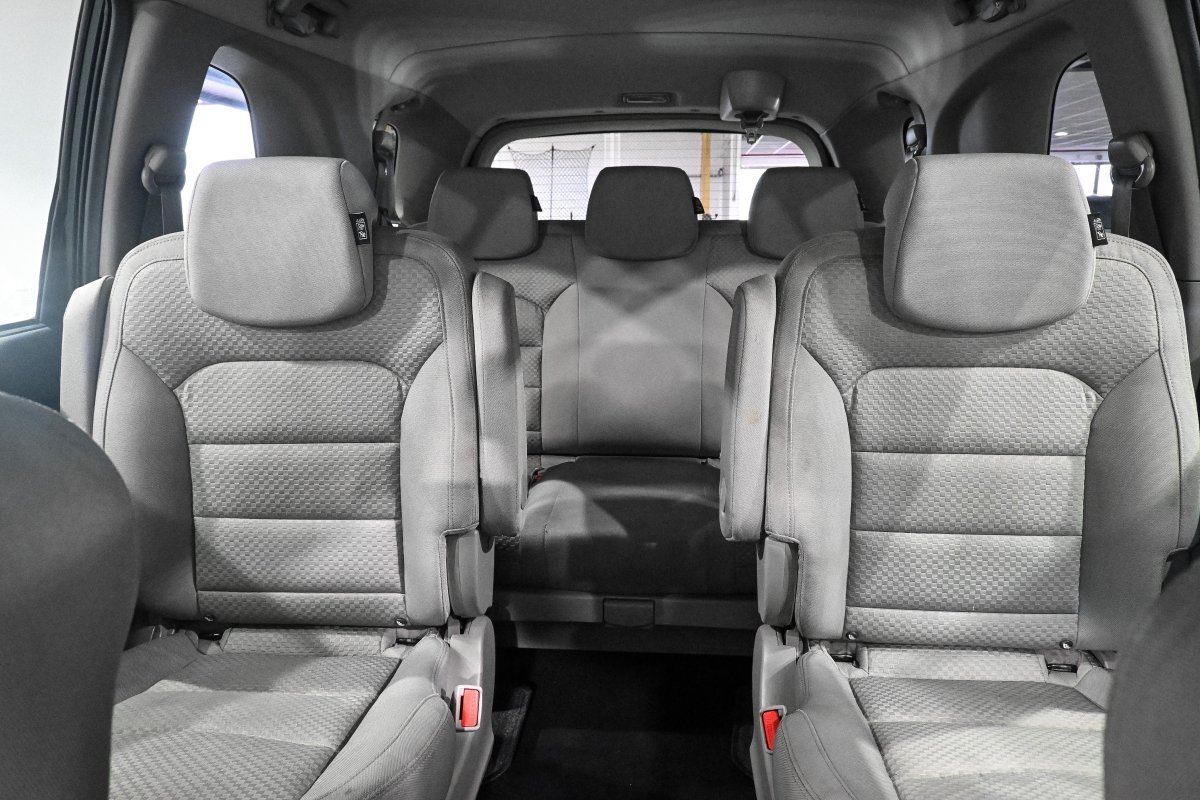 Foto SsangYong Rodius 12