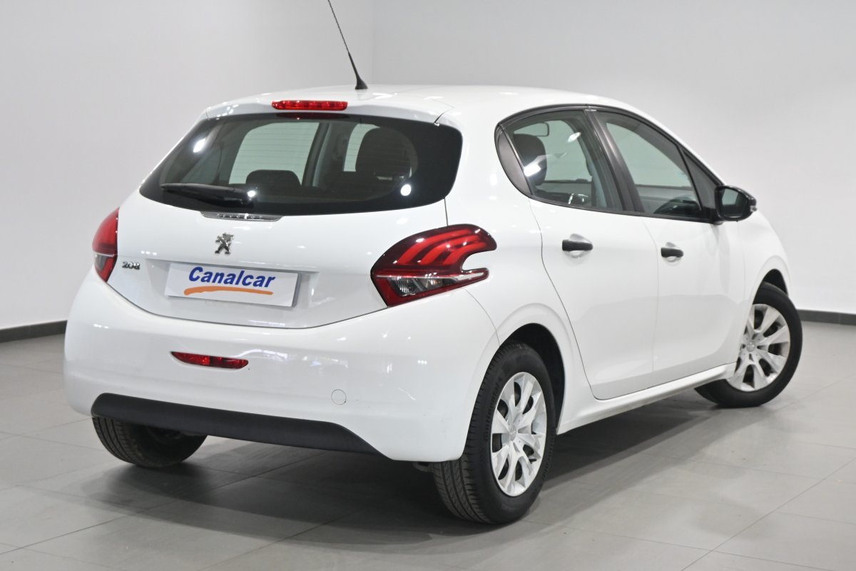 Foto Peugeot 208 4 Foto Peugeot 208 4