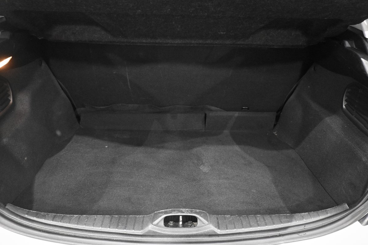 Foto Peugeot 208 7 Foto Peugeot 208 7