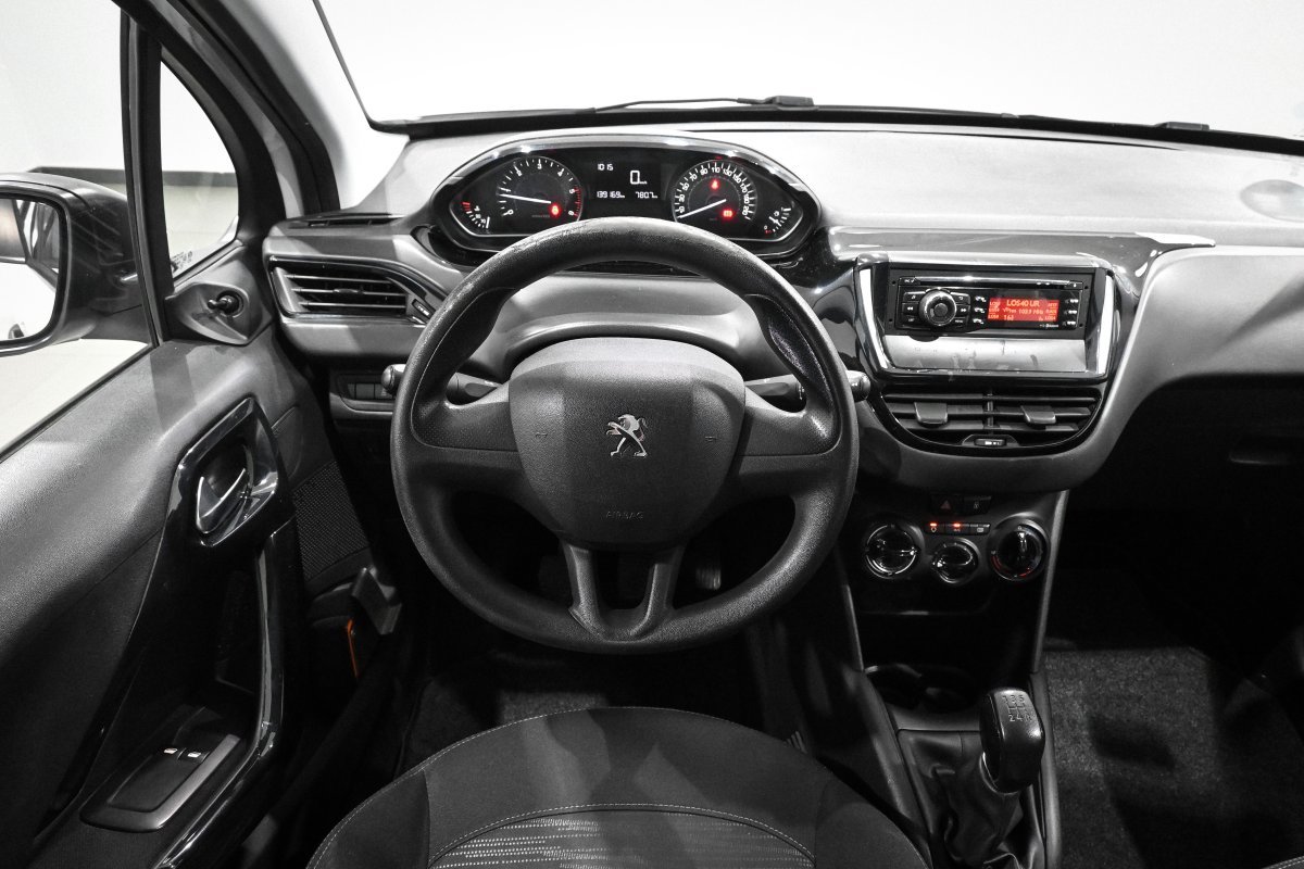 Foto Peugeot 208 15 Foto Peugeot 208 15