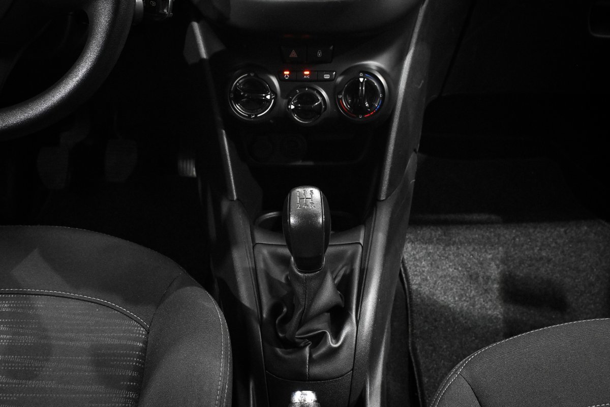Foto Peugeot 208 16 Foto Peugeot 208 16