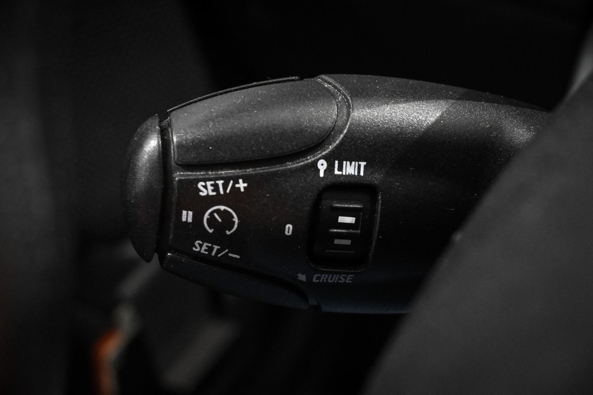 Foto Peugeot 208 18 Foto Peugeot 208 18