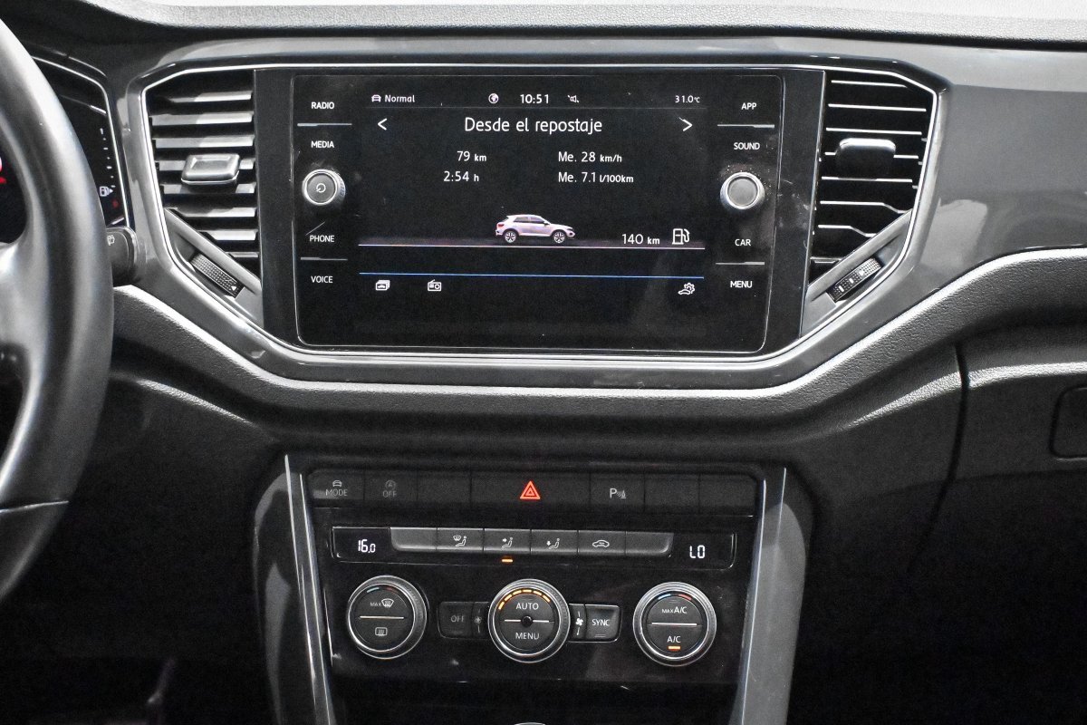Foto Volkswagen T-Roc 12