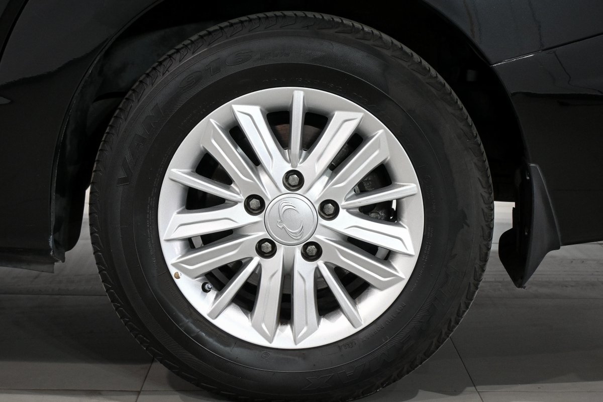 Foto SsangYong Rodius 27