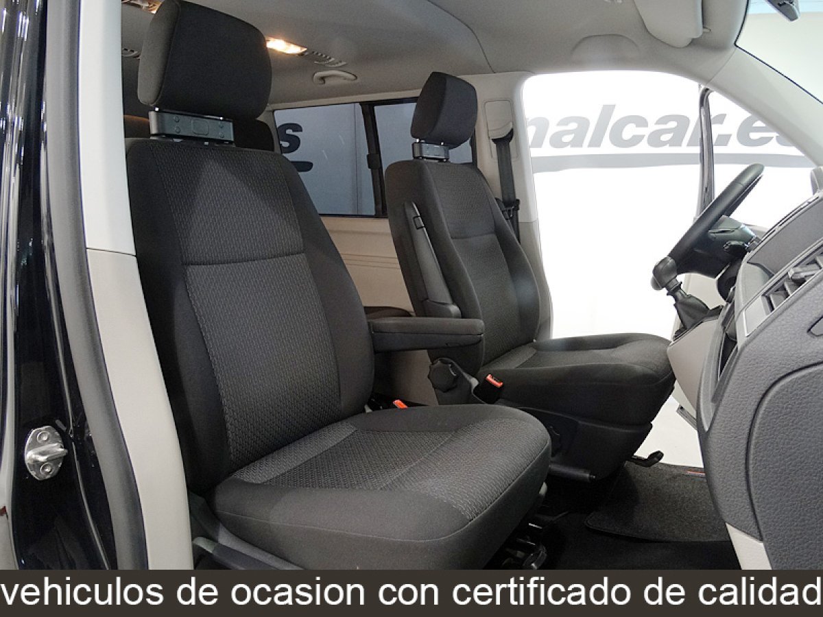Foto Volkswagen Caravelle 18 Foto Volkswagen Caravelle 18