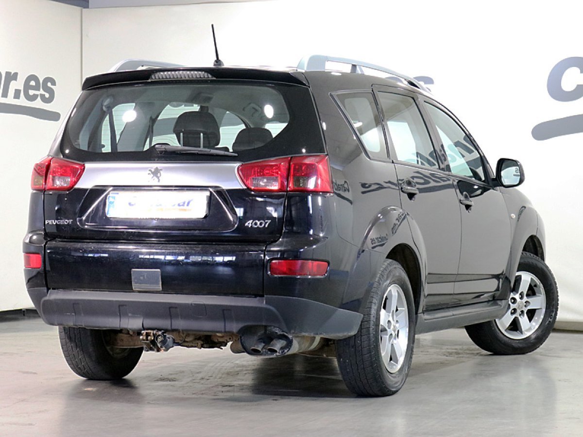 Foto Peugeot 4007 4 Foto Peugeot 4007 4