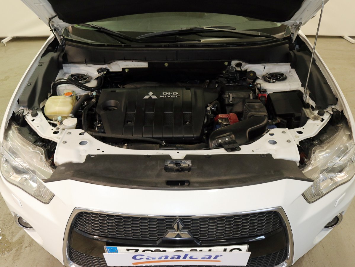 Foto Mitsubishi Outlander 7 Foto Mitsubishi Outlander 7
